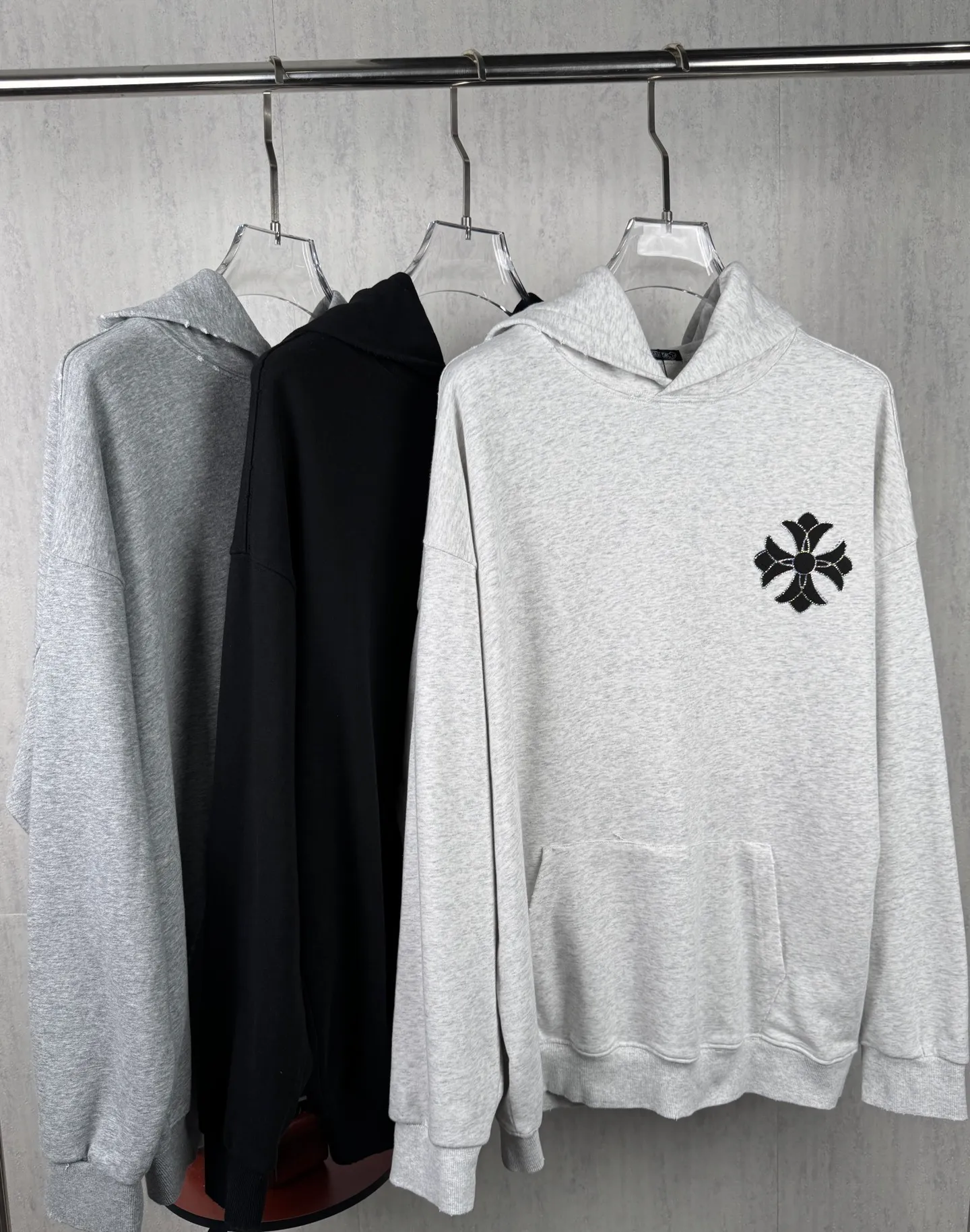 # 𝗖𝗵𝗿𝗼𝗺𝗲 𝗛𝗲𝗮𝗿𝘁𝘀/ Ch ！ ！ ！ ！ Same Style ！ ：Light Gray Dark Gray Black Size：S-XL